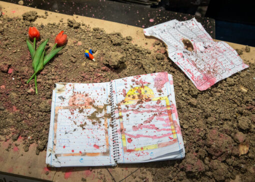 «خط وطن» در برج آزادی برپا شد؛ این خانه به امید زنده است