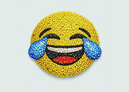 خندیدن در روزهای بمباران!