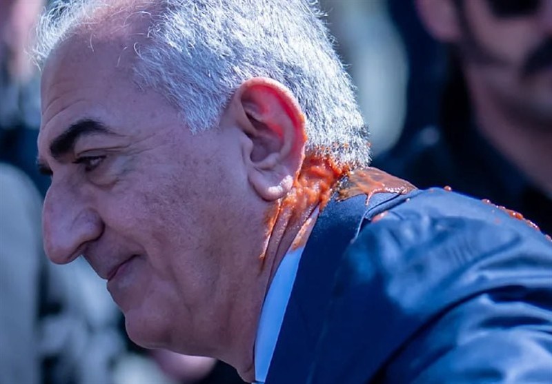 خواننده موسیقی پاپ: بمب مداخله بشر دوستانه و سس حمله تروریستی است!