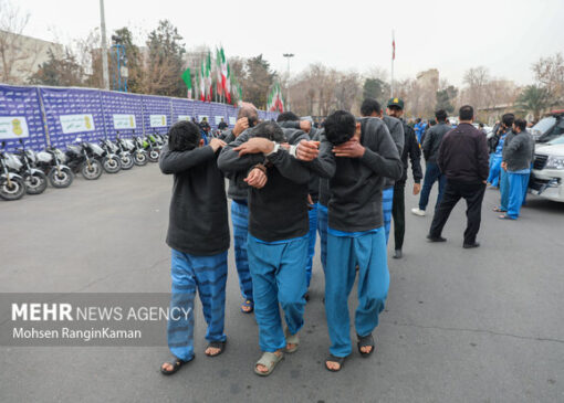 دستگیری سارقان به عنف کارگاه ضایعاتی در فلاورجان طی ۲۴ ساعت