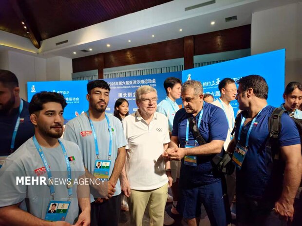 دیدار توماس باخ با ورزشکاران ایرانی در دهکده بازی‌ها