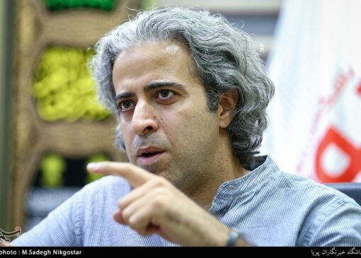 روایت ایوب آقاخانی از یکدلی مردم ایران/رادیویی که کنار مردم می‌ماند