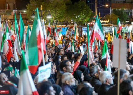 شکوه حضور مردم خمین در پنجاه و هفتمین شب حماسه