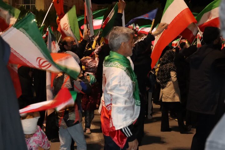 شکوه حضور مردم دیار آفتاب در نماز استغاثه به امام زمان(عج)