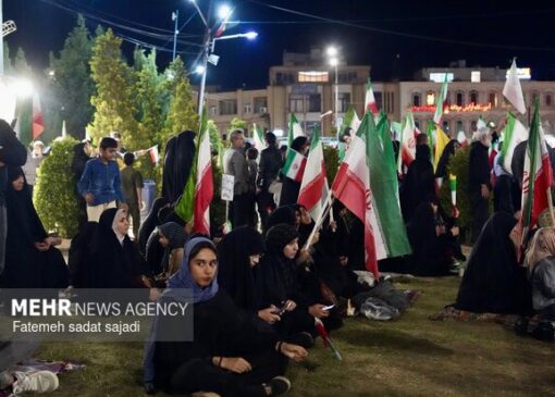 صدای دفاع از وطن مردم باغیرت رزن در خیابان‌ها