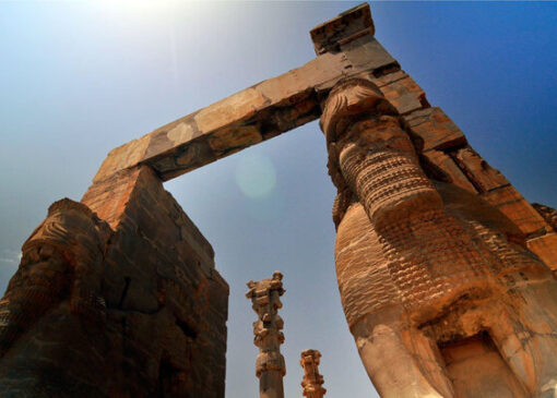 فقدان نهادی‌سازی دانش و تضعیف پیوند مخازن معرفتی