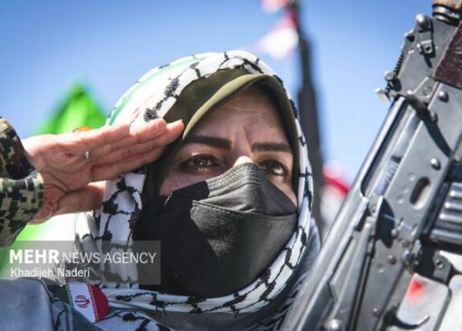 مشارکت ۵۰ هزار دختر خانواده کمیته امداد در پویش «به یاد رهبر شهیدم»