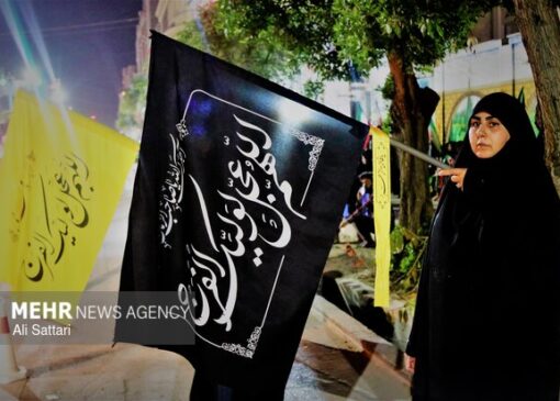 میدان داری مردم بندرعباس در سنگر خیابان