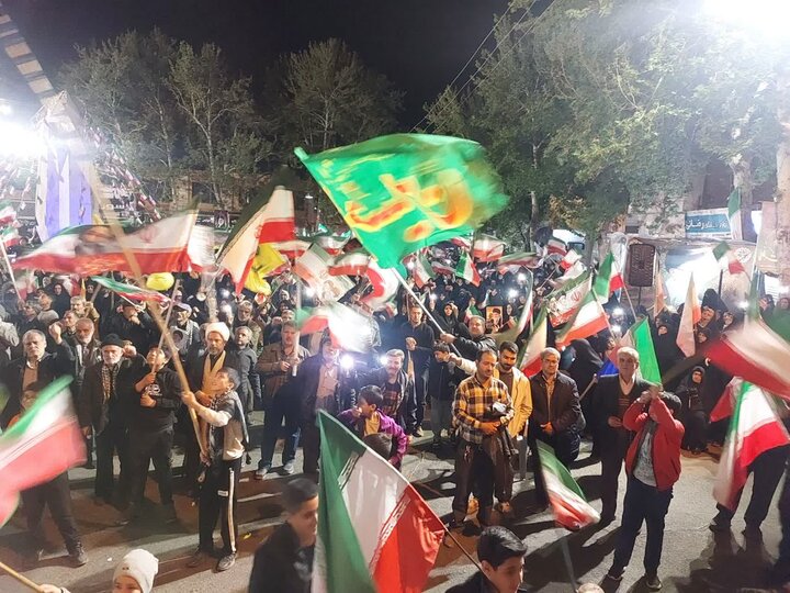 پنجاه و چهارمین شب حضور حماسی محلاتی‌ها در بیعت با رهبر معظم انقلاب
