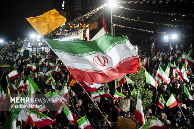 پیام دهه نودی های تهران به ترامپ قمارباز