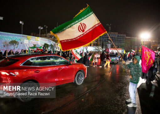 پیوند باران و بصیرت در همدان؛ روایت حماسه شبانه مردم