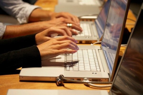 چرا قطع اینترنت بینالملل سپر دفاعی ایران است؟ چرا قطع اینترنت بینالملل سپر دفاعی ایران است؟