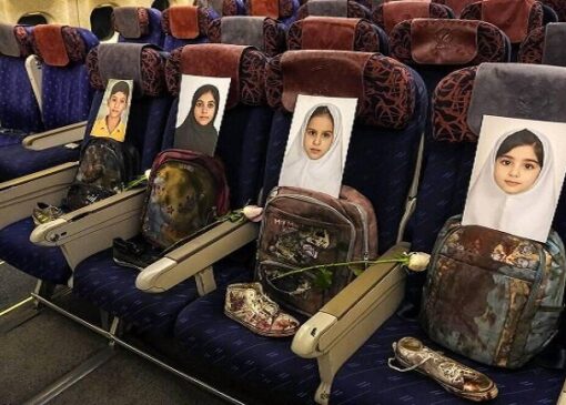 گرامیداشت دهه کرامت و ادای احترام به مقام دختران شهید میناب