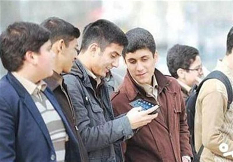 درنگی در پاییز یک فریب؛ و داستان اعتماد سوخته درنگی در پاییز یک فریب؛ و داستان اعتماد سوخته
