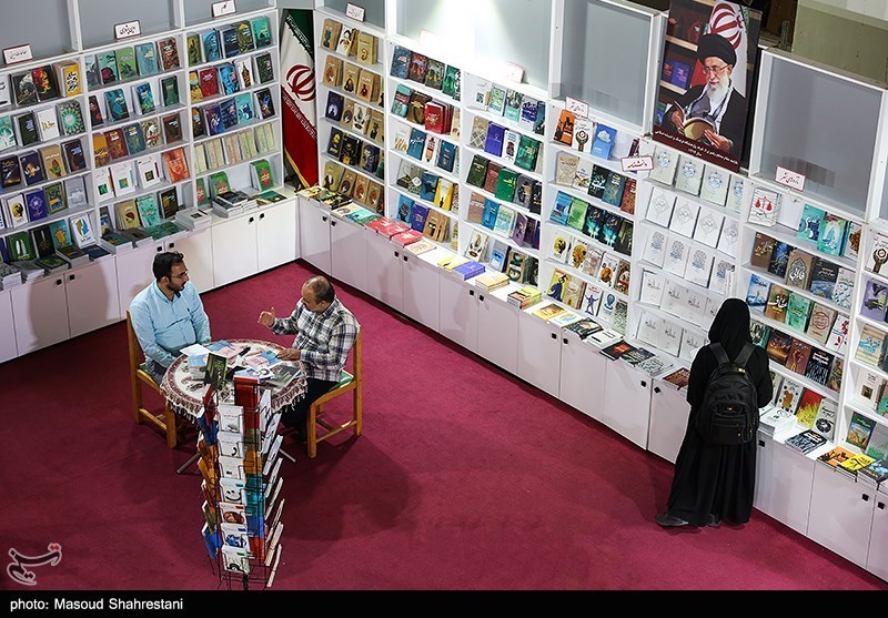 فروش نمایشگاه مجازی کتاب تهران به مرز 200 هزار نسخه رسید فروش نمایشگاه مجازی کتاب تهران به مرز 200 هزار نسخه رسید
