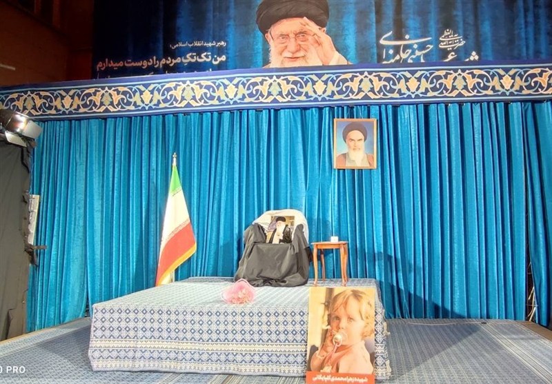 چشممان به پرده آبی خشک شد، دلمان لرزید؛ آقای "کشوردوست" محبوب رهبر کشوردوست , رهبر انقلاب ,