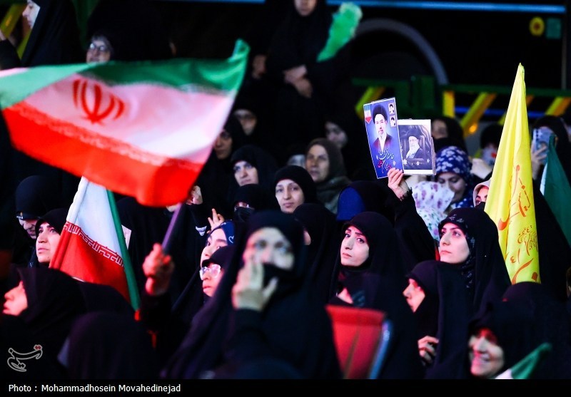 آیت‌الله سید علی خامنه‌ای , کتاب , 