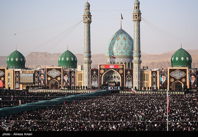 حال خونیندلان در نماز تاریخی جمکران حال خونیندلان در نماز تاریخی جمکران