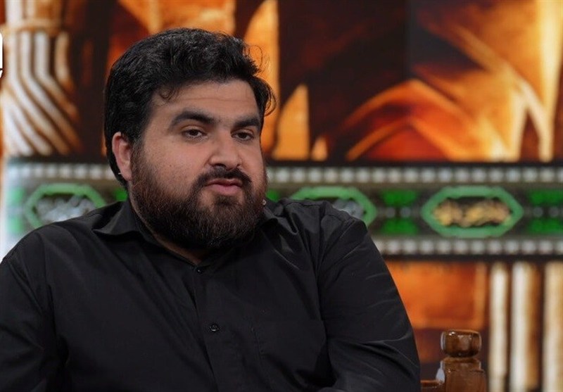 دشمنان با تولید شعار بین طرفدارانشان ایجاد حرکت میکنند دشمنان با تولید شعار بین طرفدارانشان ایجاد حرکت میکنند