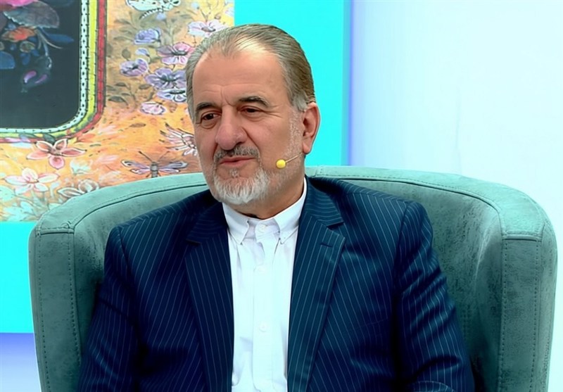عباس سلیمی: امام شهید «قرآن مجسم» عصر ما بود
