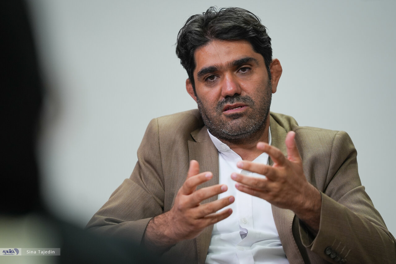 فیلترینگ یکی از سه دلیل اصلی مهاجرت است/ گوشهای «زامبی» حتی هنگام قطع اینترنت بینالملل، مهاجم هستند / «مافیا» نه، آنان «ذینفعان» فیلترینگ هستند فیلترینگ یکی از سه دلیل اصلی مهاجرت است/ گوشهای «زامبی» حتی هنگام قطع اینترنت بینالملل، مهاجم هستند / «مافیا» نه، آنان «ذینفعان» فیلترینگ هستند