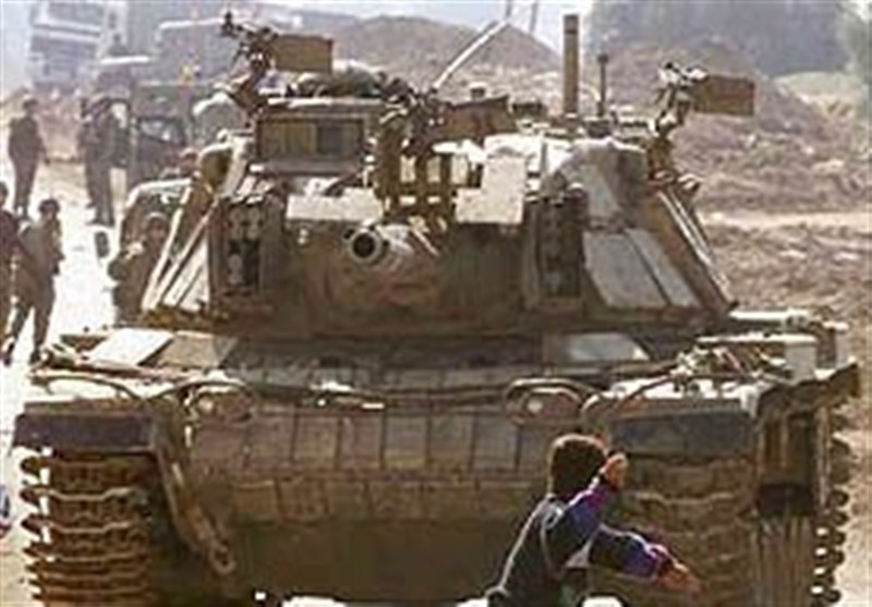 ماجرای عکس ماندگار تاریخ فلسطین؛ جنگ سنگ و تانک! ماجرای عکس ماندگار تاریخ فلسطین؛ جنگ سنگ و تانک!