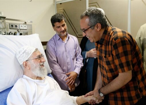 محمدحسین لطیفی: پدر که رفت، تازه فهمیدیم برای فرداهای ما چقدر تنها ایستاده بود