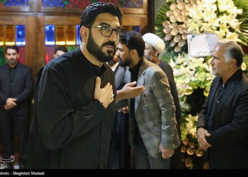 ببینید|آرزوی شاعر انقلاب برای رو شدن دست وطن فروشان