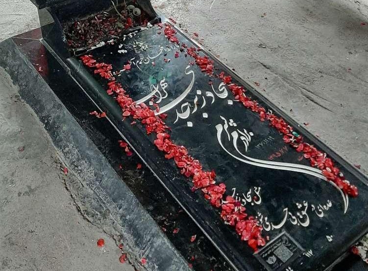 بحث آرمان با جوانهای معترض و دروغهای مسیح علینژاد از سیل لرستان بحث آرمان با جوانهای معترض و دروغهای مسیح علینژاد از سیل لرستان