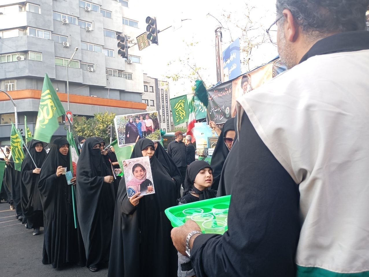 تهران در سوگ شمسالشموس؛ حرکت دستههای عزاداری به سمت بیت رهبر شهید امام رضا (ع) , هیئت , اهل بیت ,