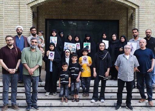 خانواده شهدای مدرسه میناب به بنیاد سینمایی فارابی آمدند