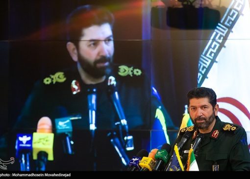 مردم تا زمانی که احساس کنند حضورشان لازم است در خیابان می‌مانند