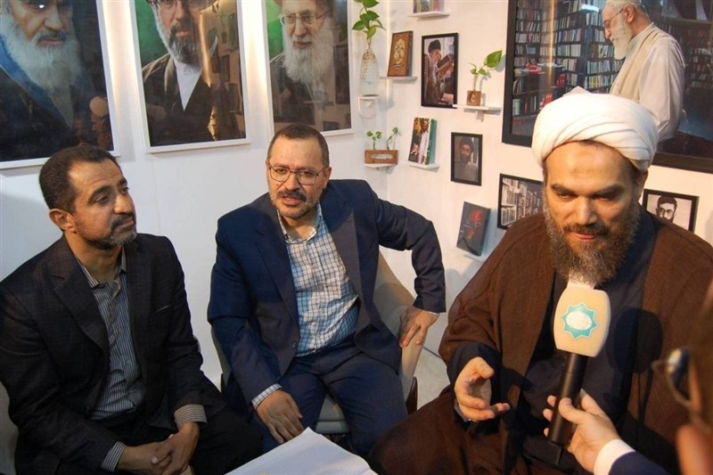 حضور داماد رهبر شهید انقلاب در نمایشگاه کتاب بغداد حضور داماد رهبر شهید انقلاب در نمایشگاه کتاب بغداد