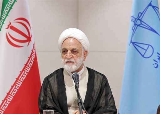 حضور رئیس دستگاه قضا در نماز جمعه دهلی در میان استقبال نمازگزاران