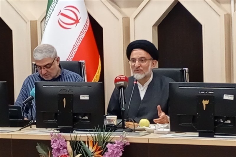 خاموشی: برخی مغلطه میکنند که جای مقاومت رای بگیریم و تفاهم کنیم! خاموشی: برخی مغلطه میکنند که جای مقاومت رای بگیریم و تفاهم کنیم!