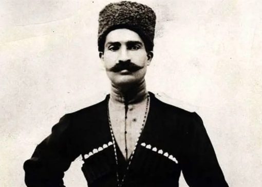 وقتی نمک امیر موید و میرزاکوچک‌خان را خورد و نمک‌دان شکست