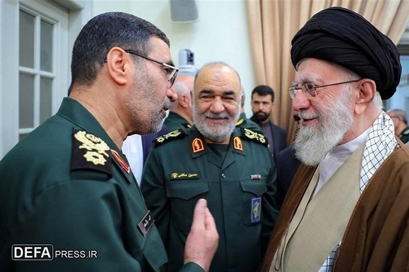 چرا شهید باقری نشان فتح را به لباسش نصب نمی‌کرد؟