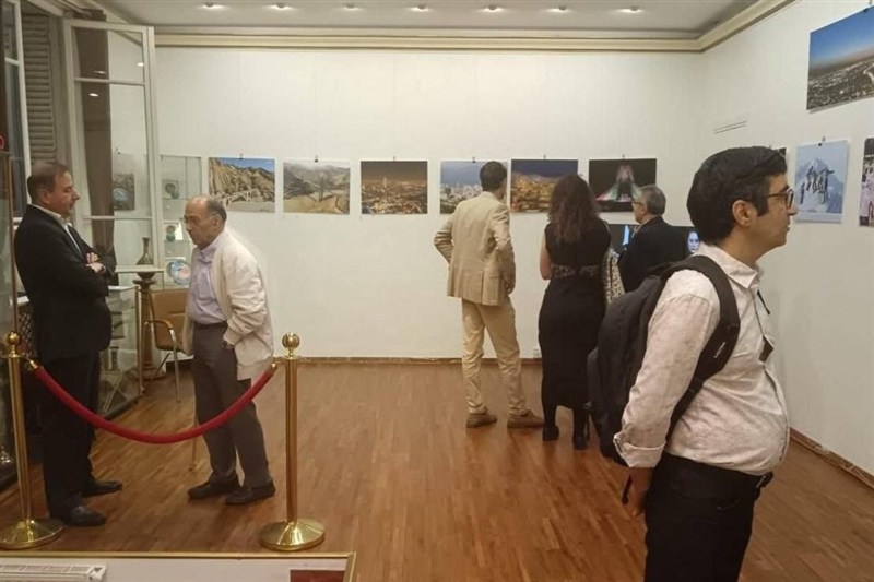 برپایی نمایشگاه «ایران امروز: هنر، فرهنگ و نوآوری» در پاریس